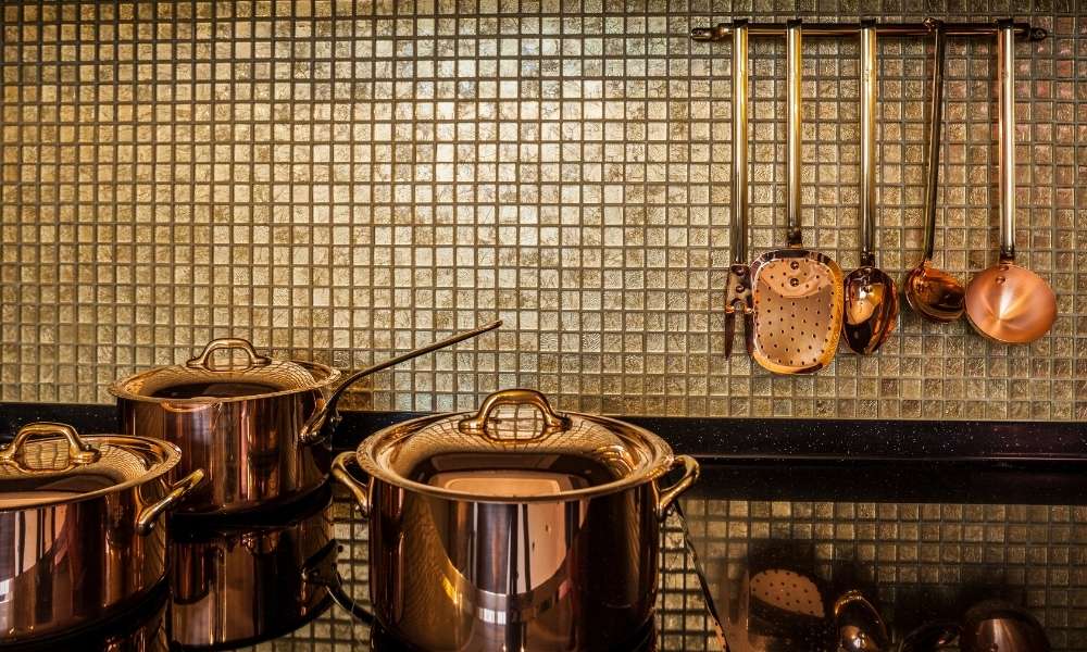 Touches Of Copper To decorate kitchen